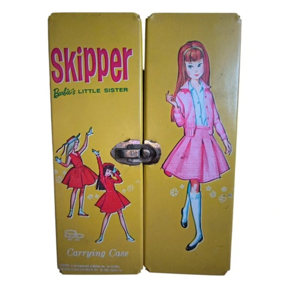 1964 Mattel Barbie Doll Skipper Yellow Carry/Carrying Case Trunk Closet
